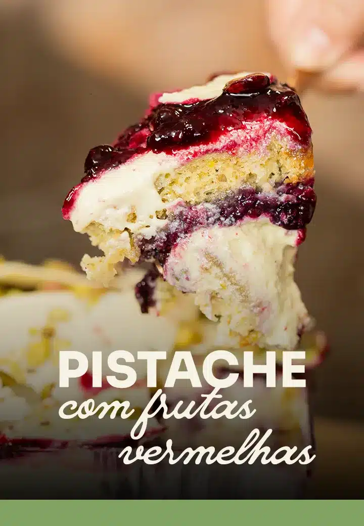 pistache-com-frutas-vermelhas_converted